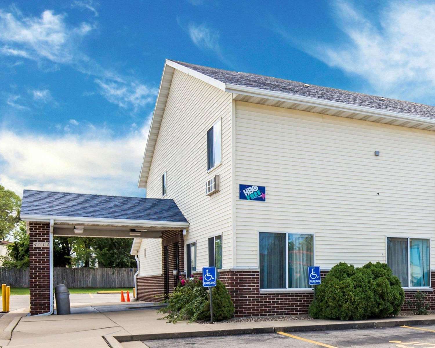 Rodeway Inn Cedar Rapids Westdale 1/27