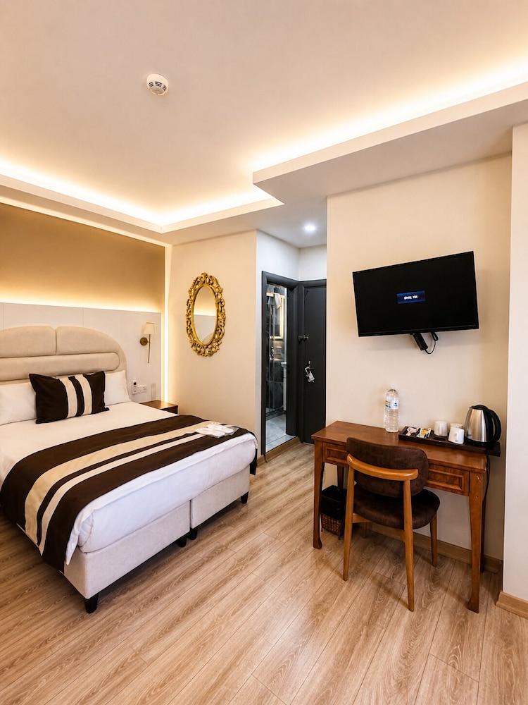 The Peraport Hotel 9/48