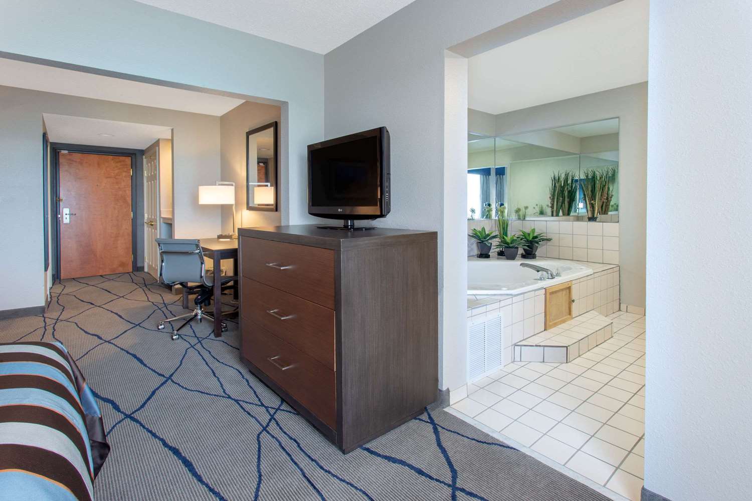 Wingate By Wyndham Indianapolis Airport Plainfield 2/17