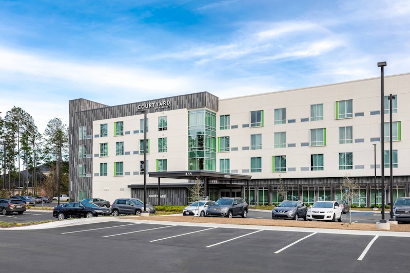 Courtyard By Marriott Savannah Airport 24/25