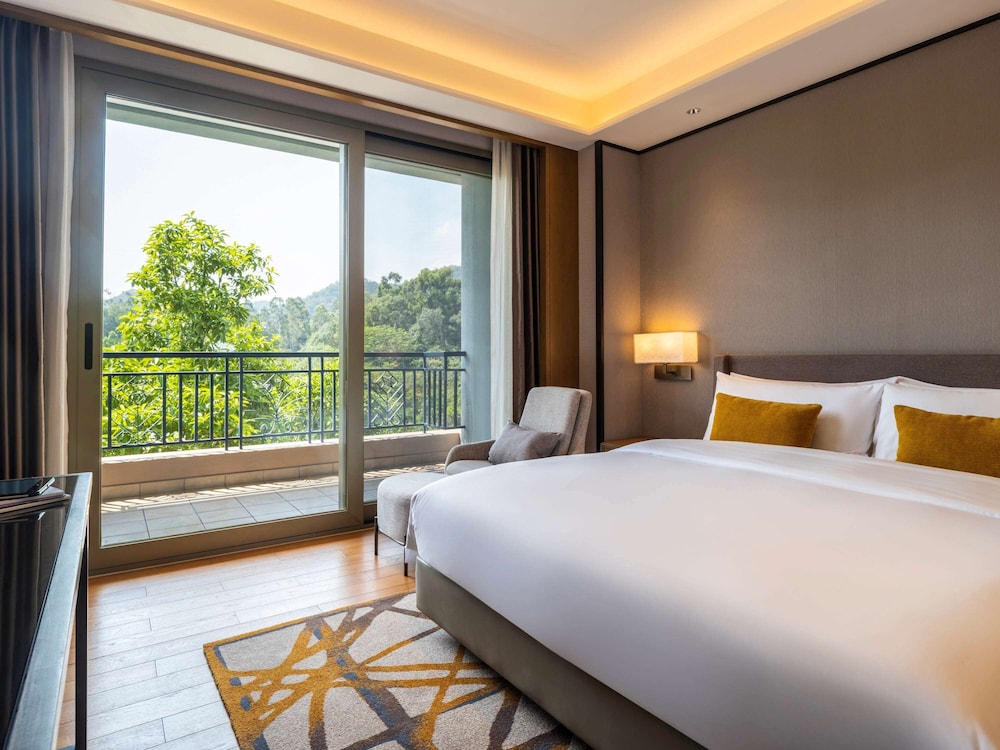 Dongguan Forum Hotel and Apartment 12/50