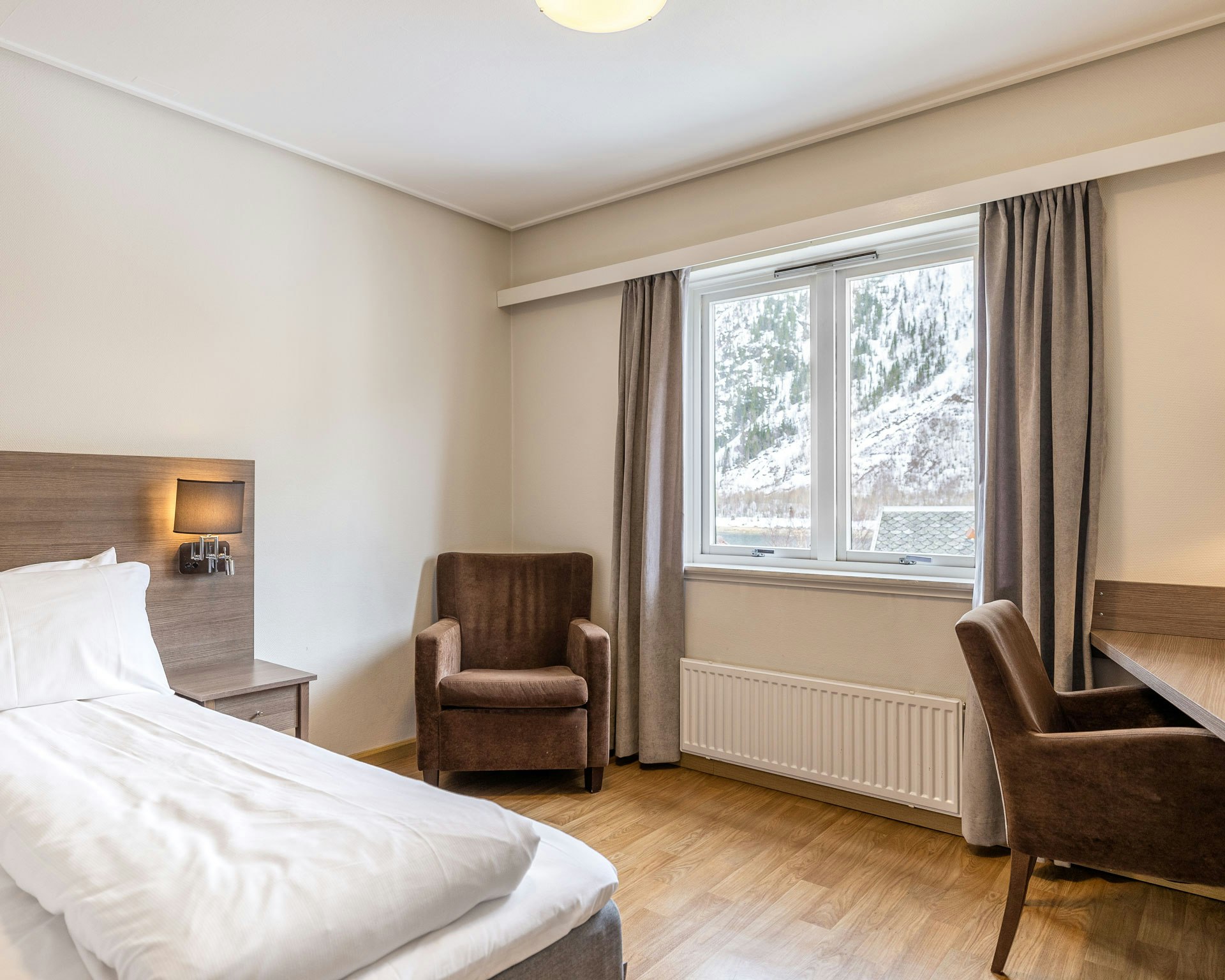 Fru Haugans Hotel 9/50