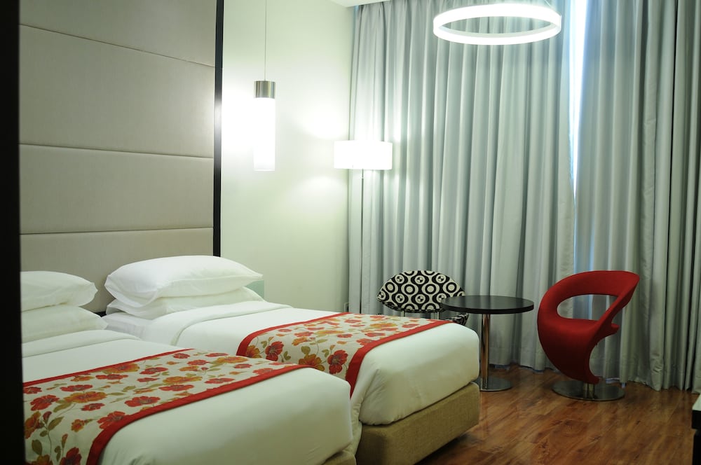 E HOTEL 22/68