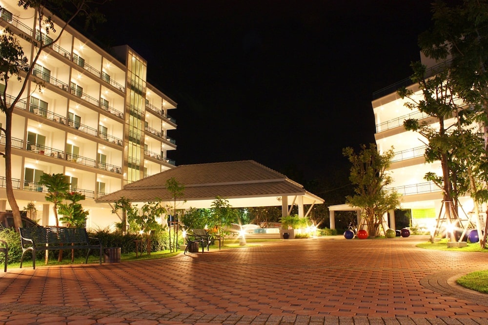 Cera Resort Cha Am 7/72