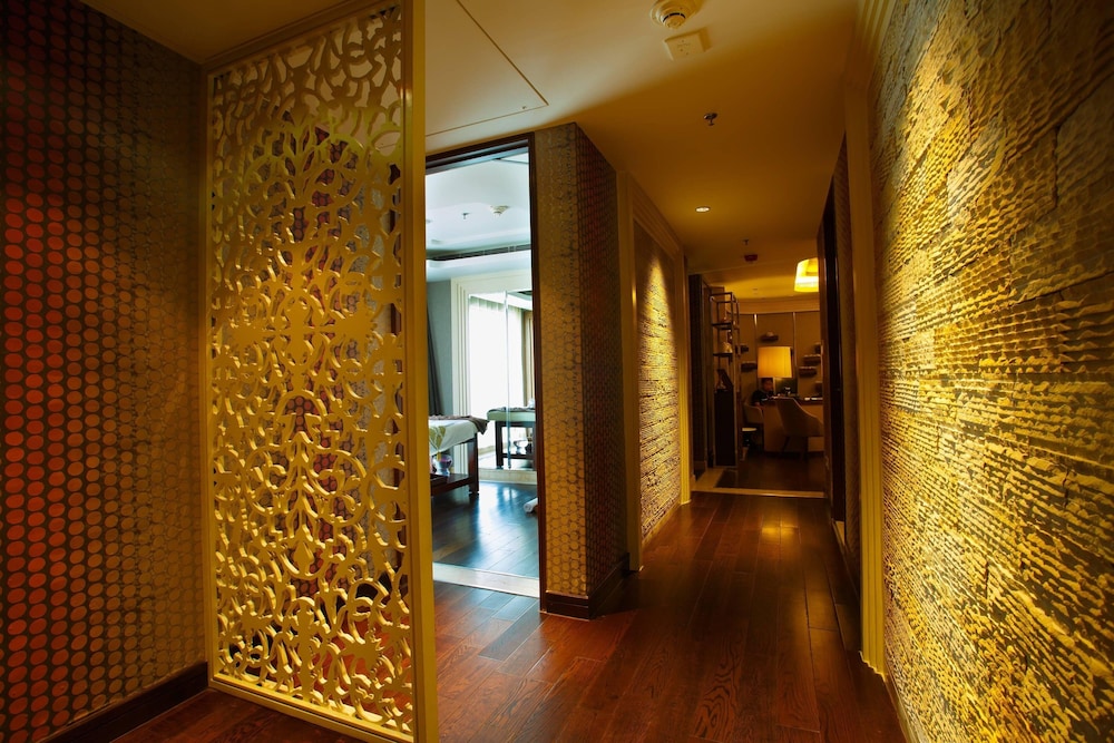 Courtyard By Marriott Agra 32/72
