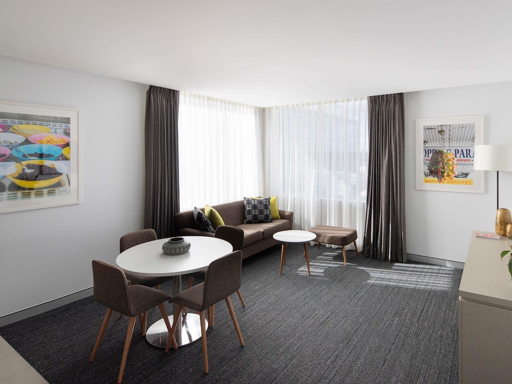 Mercure Sydney Bankstown 30/49