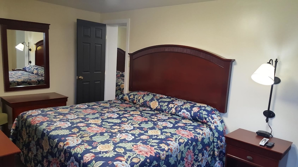 Pleasant Hill Motel 5/19