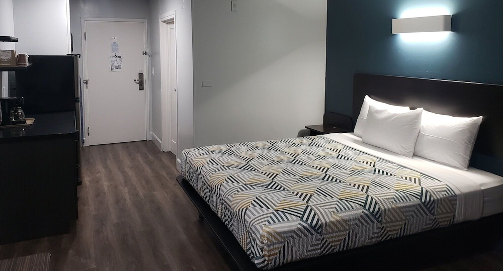 Motel6 Hesperia, CA - West Main Street - I-15 19/60