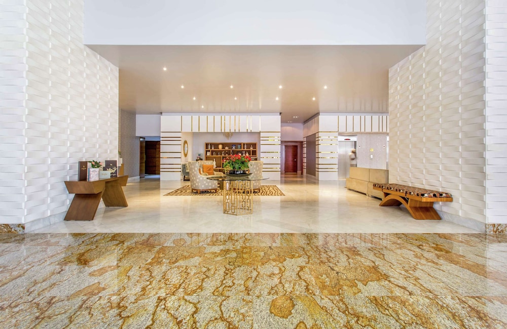 Waldorf Astoria Panama 4/85