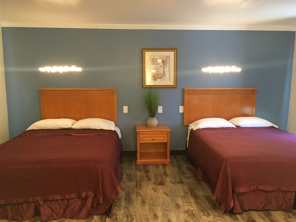 1 Bedroom, Comfort, Cottage, 1 Double and 2 Queen Beds