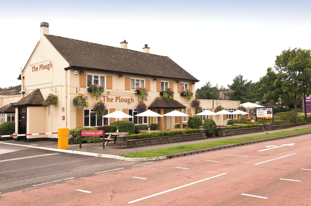 Redwings Lodge Solihull 41/44