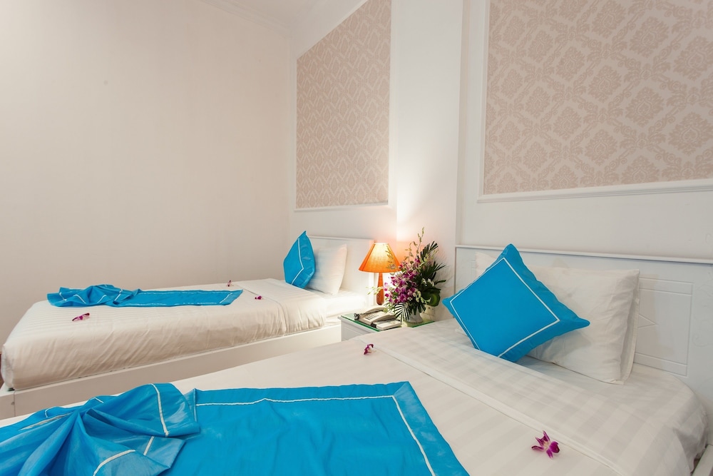 Hanoi Buddy Inn & Travel 21/99