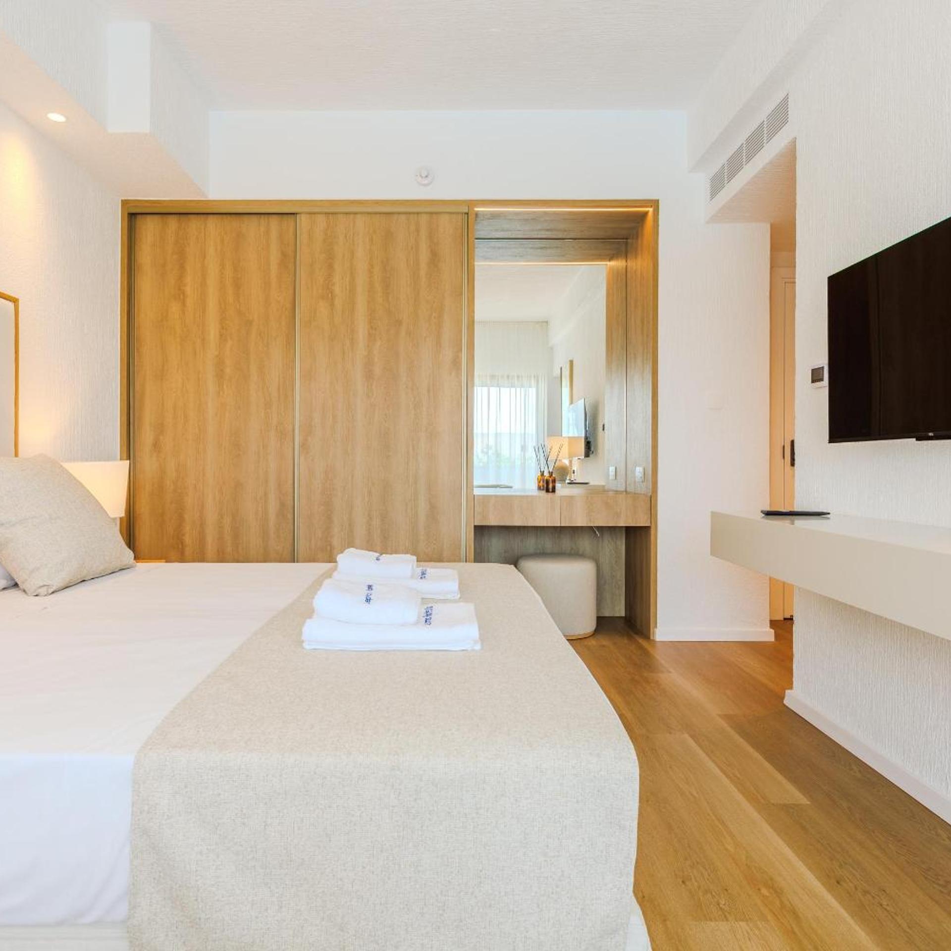 Paphos Gardens Holiday Resort 20/50
