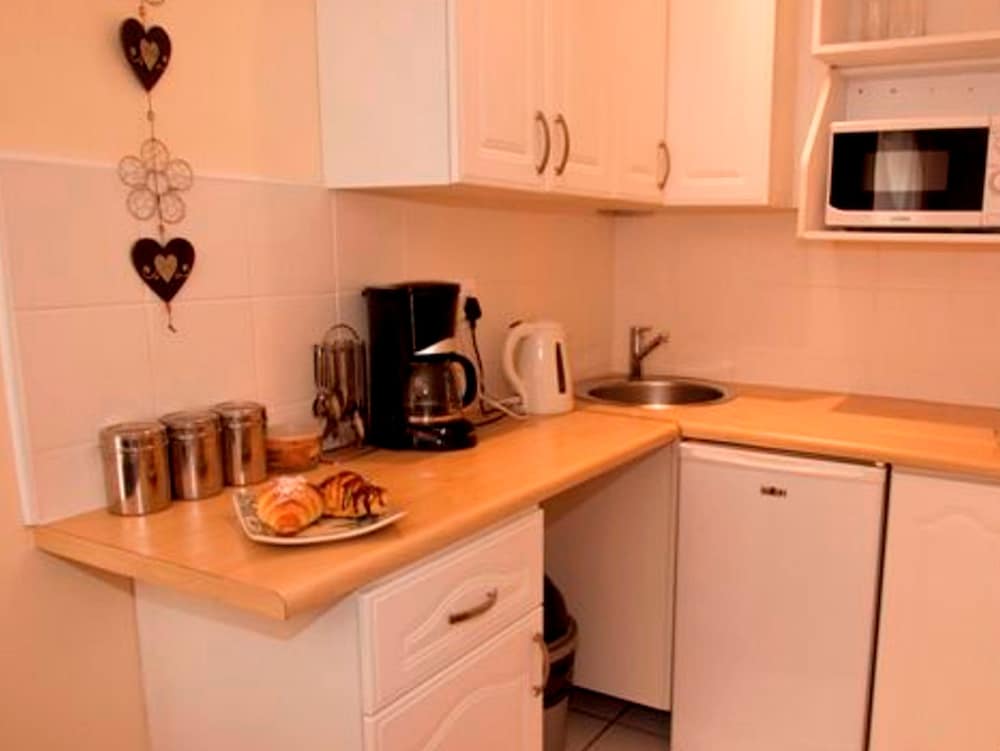 Arum Place Guest House 50/50