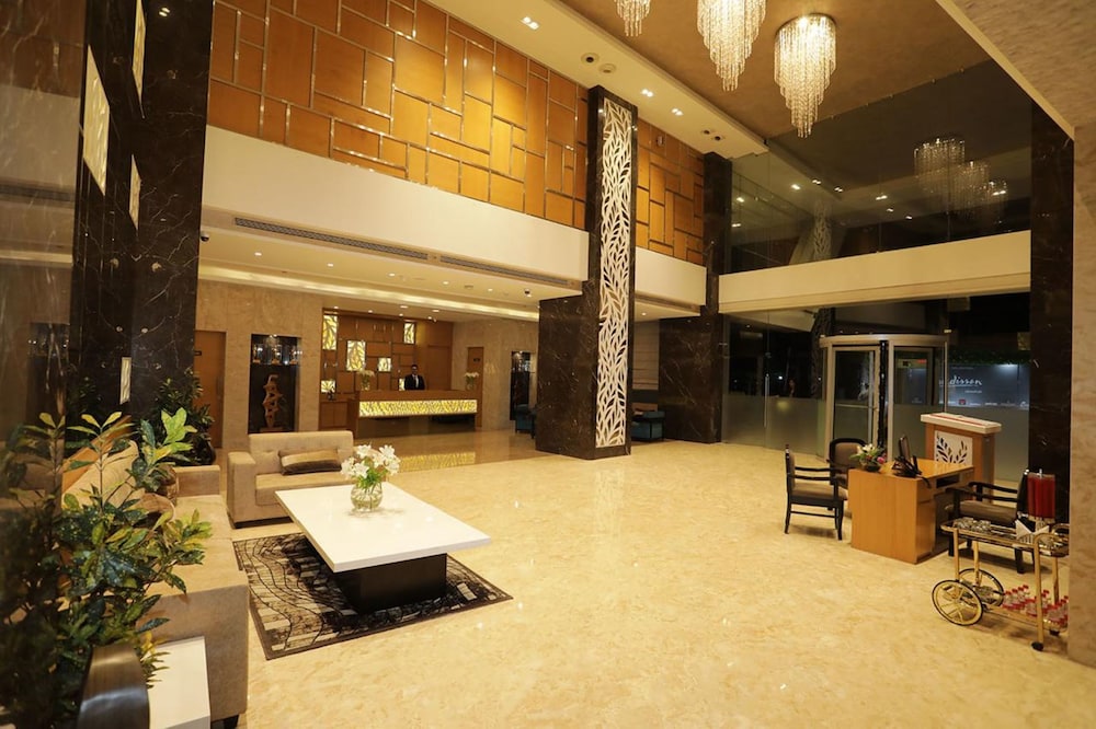 RADISSON UDAIPUR 9/69