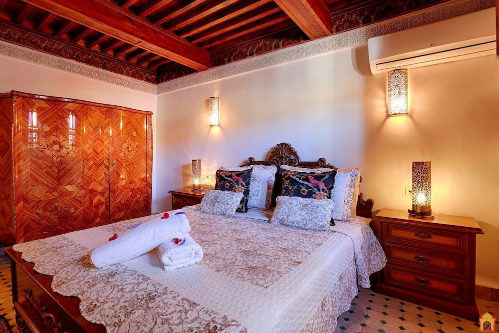 Riad TOYOUR 12/50