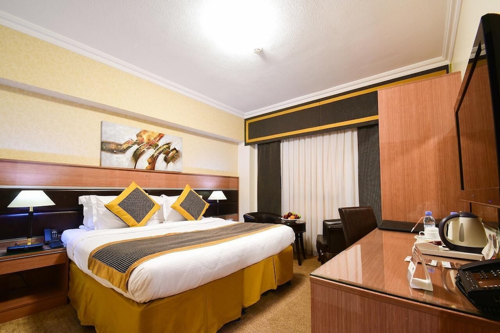فندق نزل الشاكرين(Al Shakreen Golden Tulip (ex. Nozol Al Shakreen Hotel)) 16/54