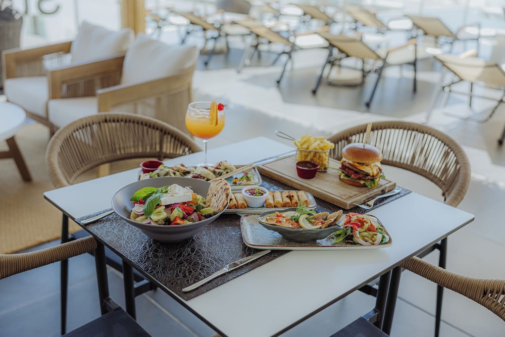 Tasia Maris Oasis Hotel 58/77