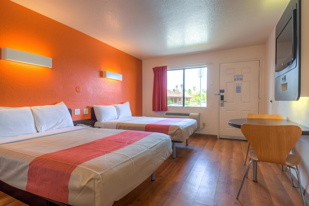 Motel6 Chula Vista, CA - San Diego 19/51