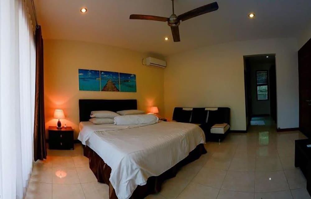 Nipah Pool Villas & Restaurant 12/50