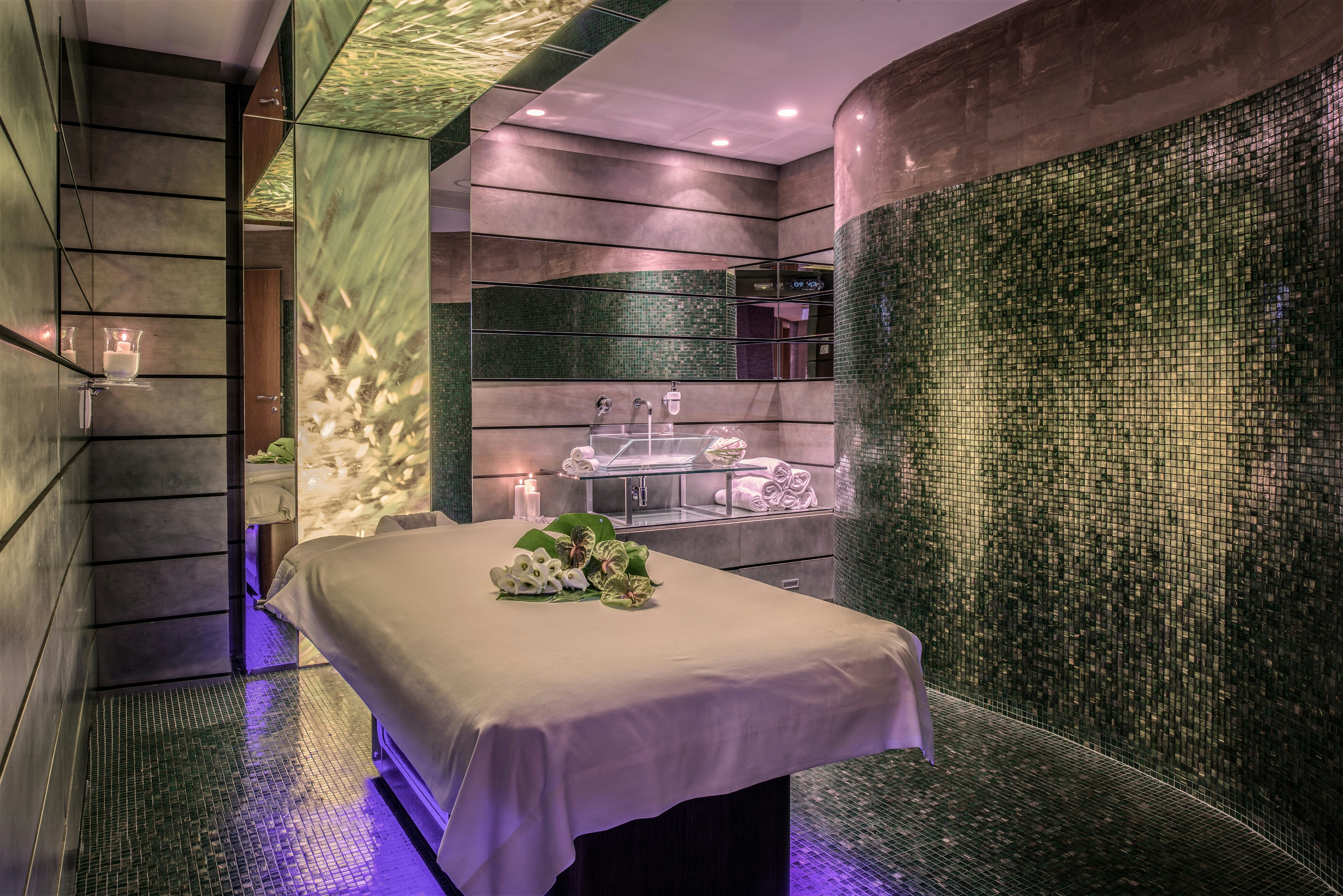 Rome Cavalieri Waldorf Astoria Hotels And Resorts 43/95
