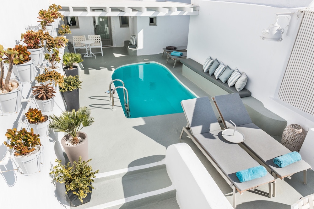 On The Rocks Santorini - Adults only 3/67