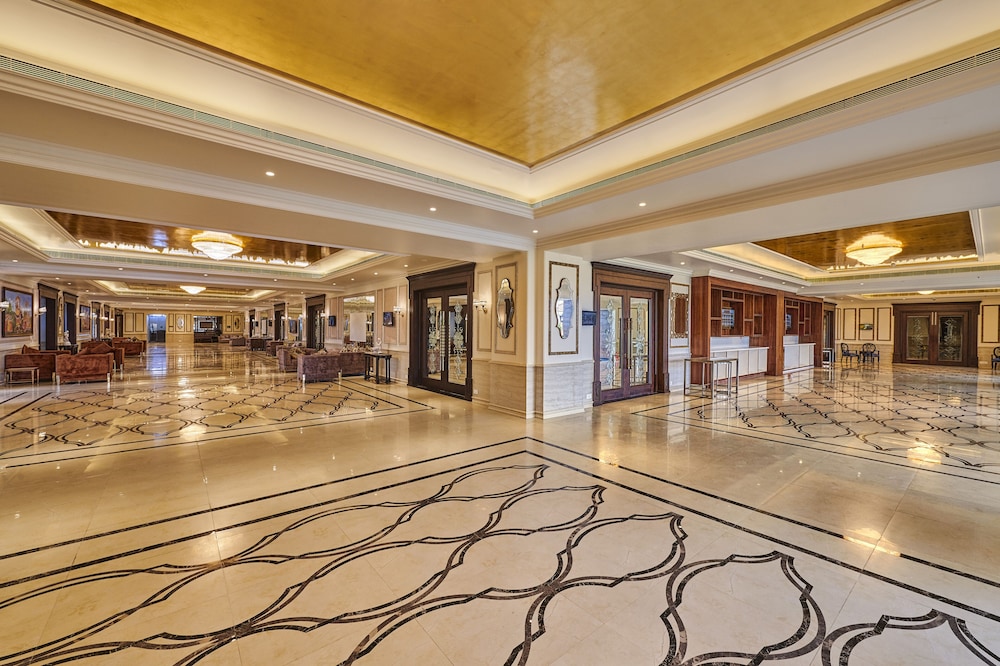 MAYFAIR Lake Resort, Atal Nagar, Raipur 10/50