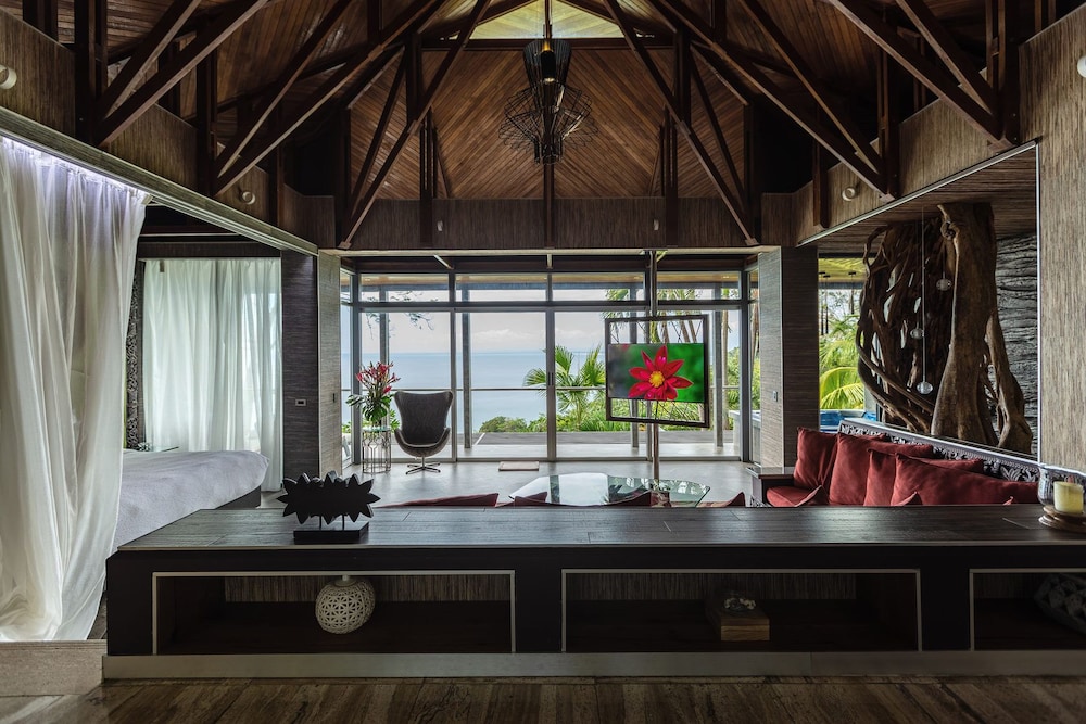 Hotel Makanda By the Sea - Adults Only 10/82