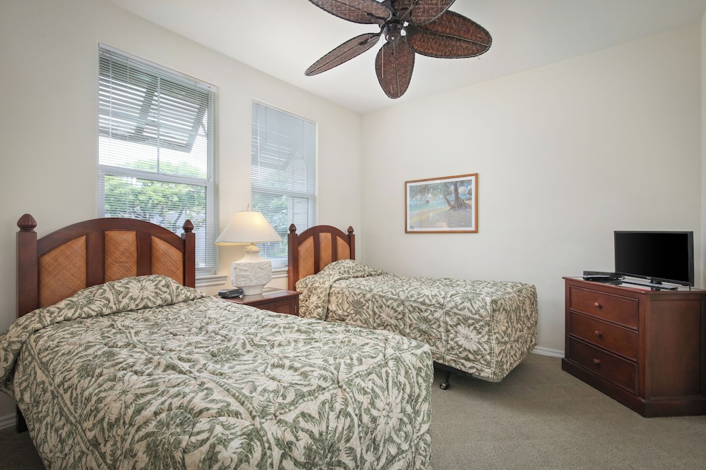 3 Bedrooms, Condo, Twin Beds, King and Queen Bed, Golf Course View, 3 Bathrooms, Sofa، Fairway Villas Waikoloa by OUTRIGGER 8/10
