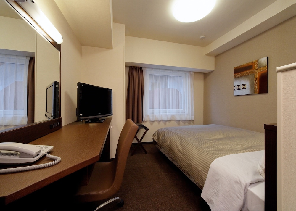 Hotel Route Inn Nagoya Imaike Ekimae 40/46