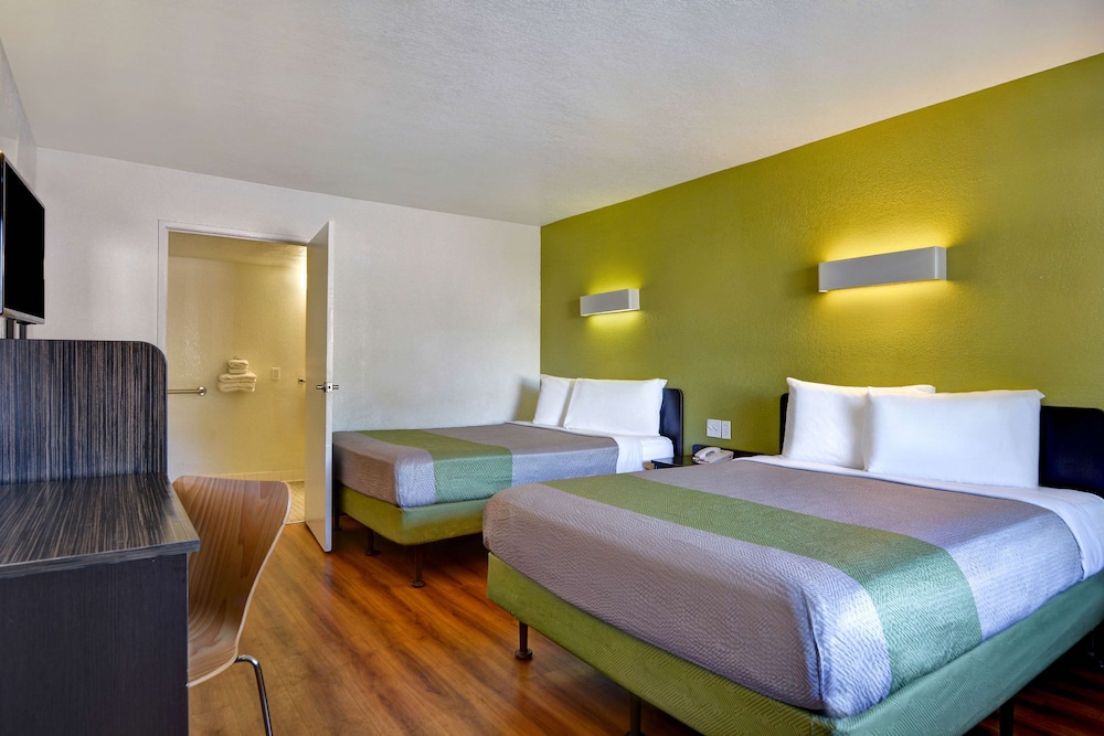 Motel6 Destin, FL 20/51
