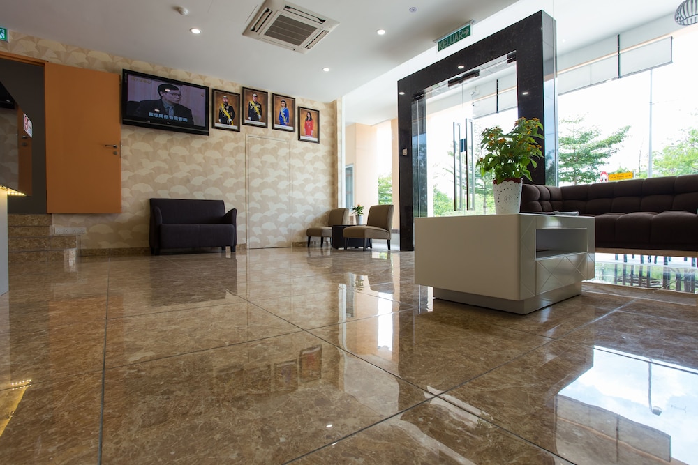 Ls Hotel 8/33