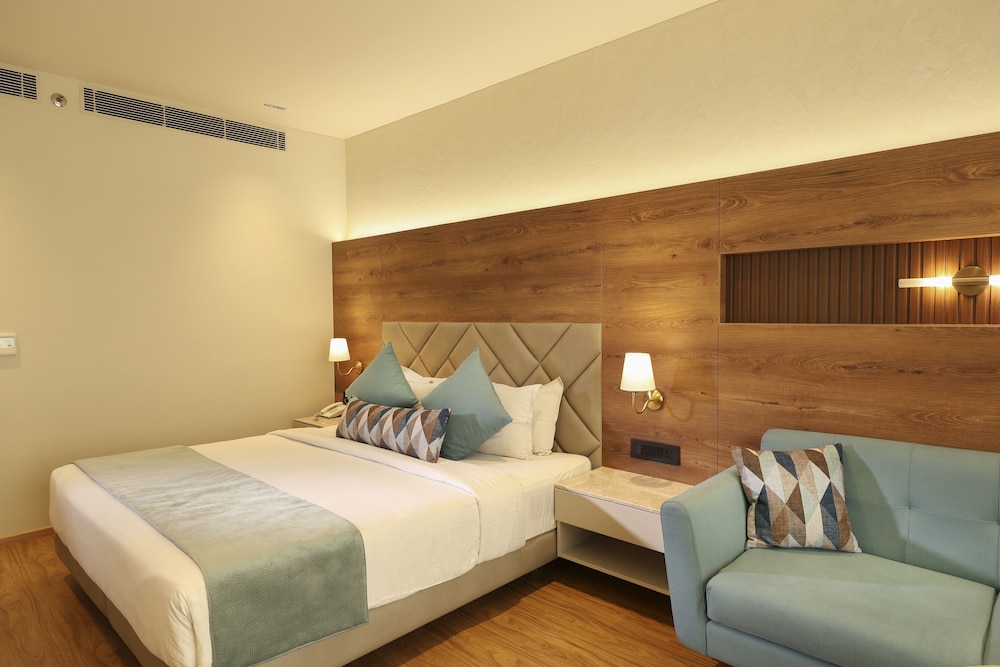EXECUTIVE, DOUBLE OR TWIN BED
