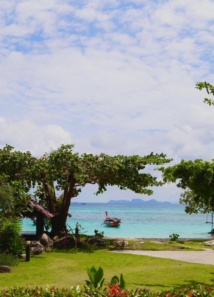 Kathalee Beach Resort Koh Lipe 66/71