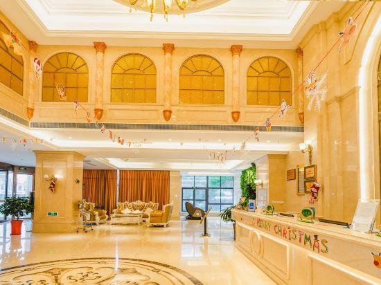 Vienna Hotel (Jiashan Old Town) 8/31