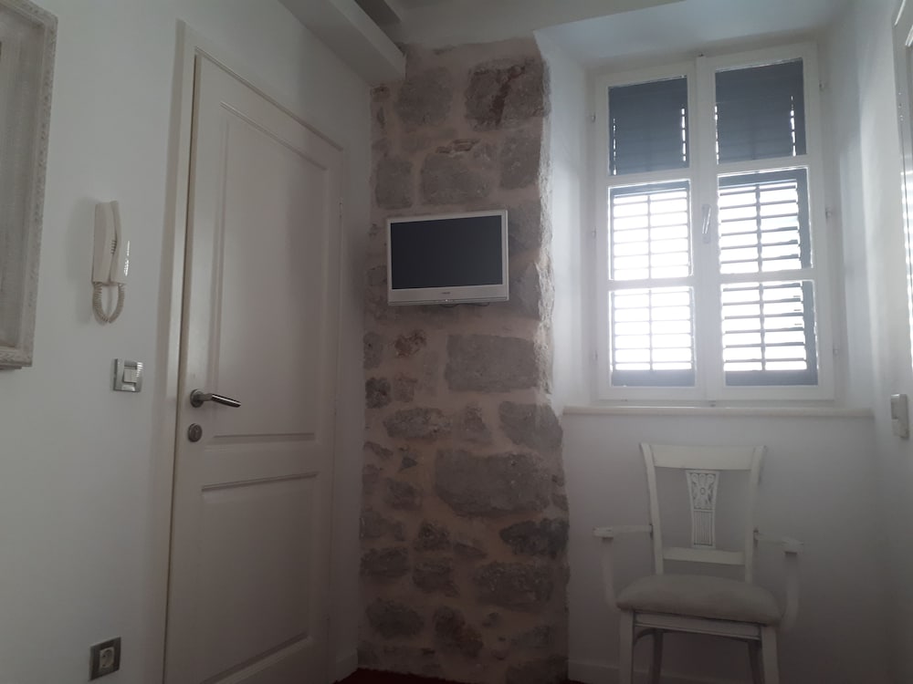 Roko House 28/65