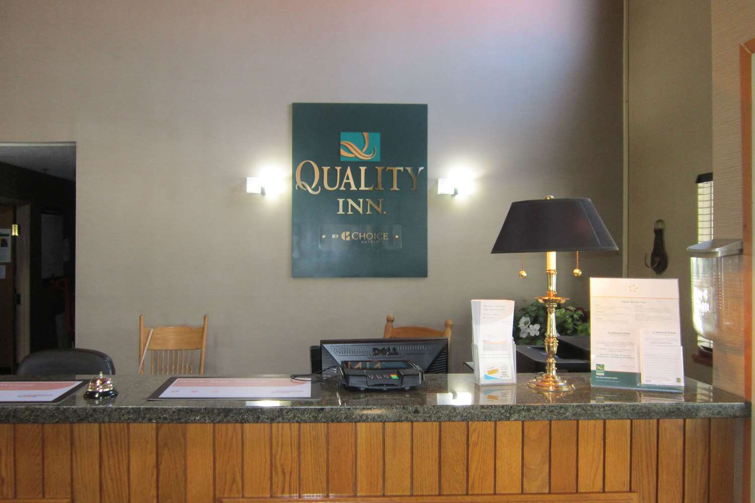 Quality Inn Nashville Bloomington 6/47