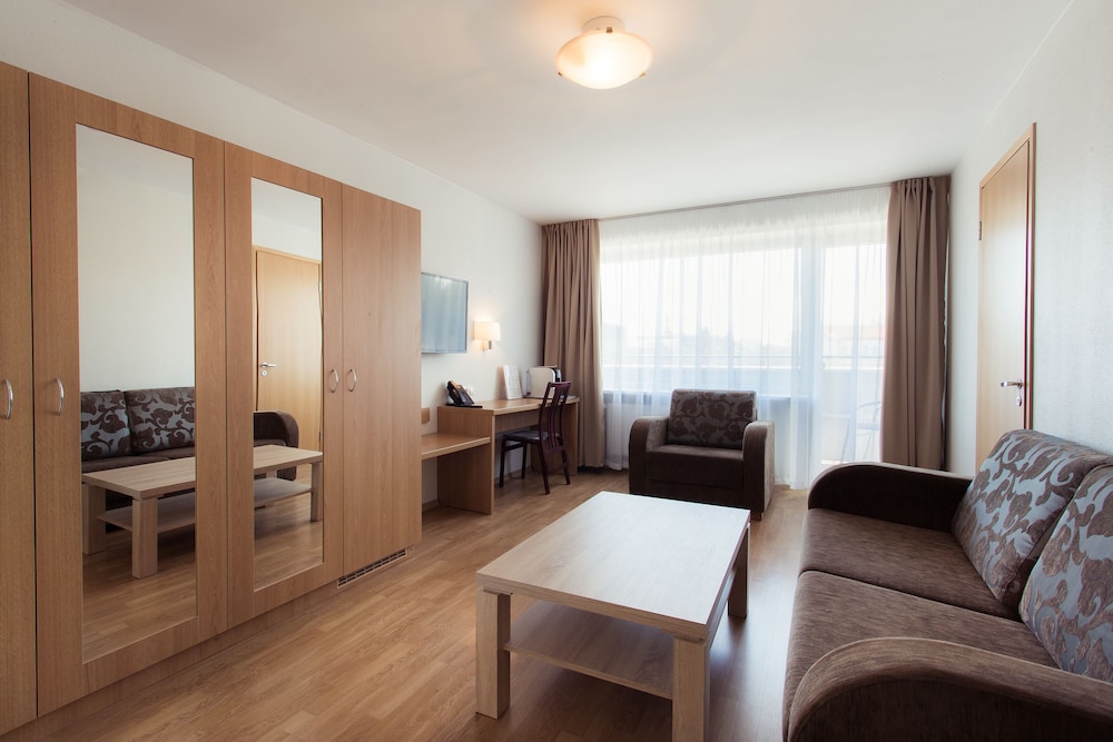 Hotel Parnu 40/55