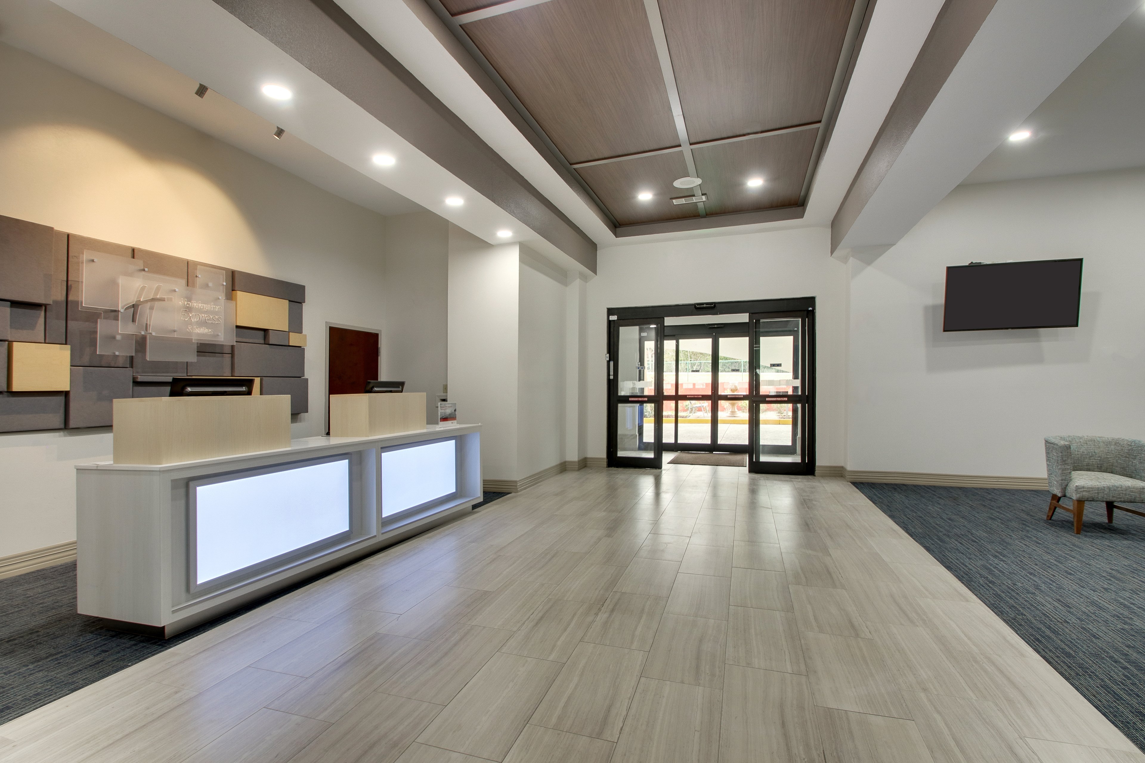 Holiday Inn Express Hotel & Suites Laurel 14/53