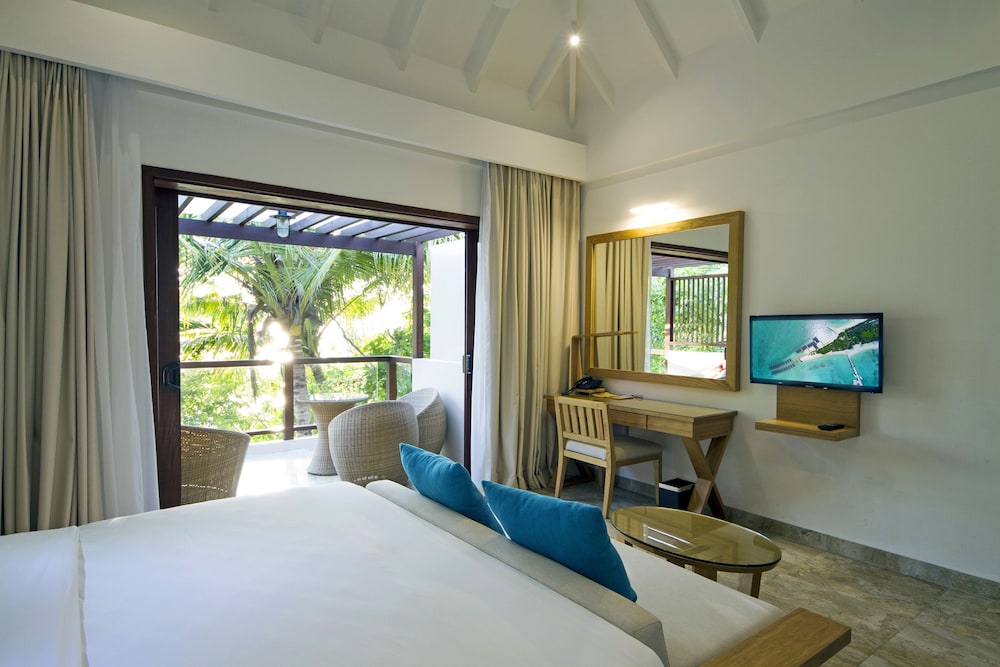 Summer Island Maldives 14/64