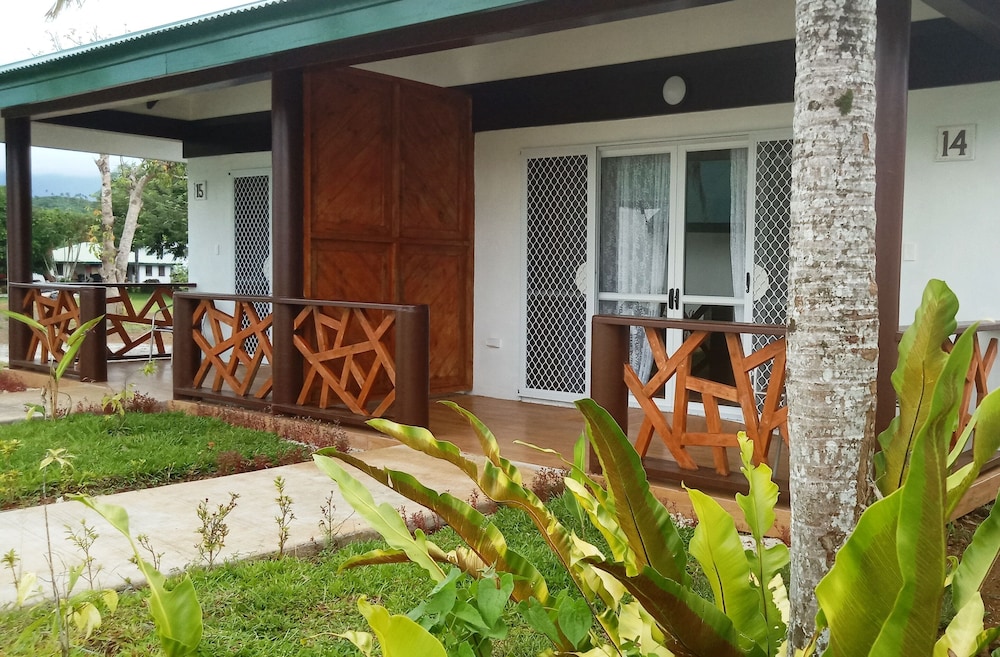 Amoa Resort 7/64