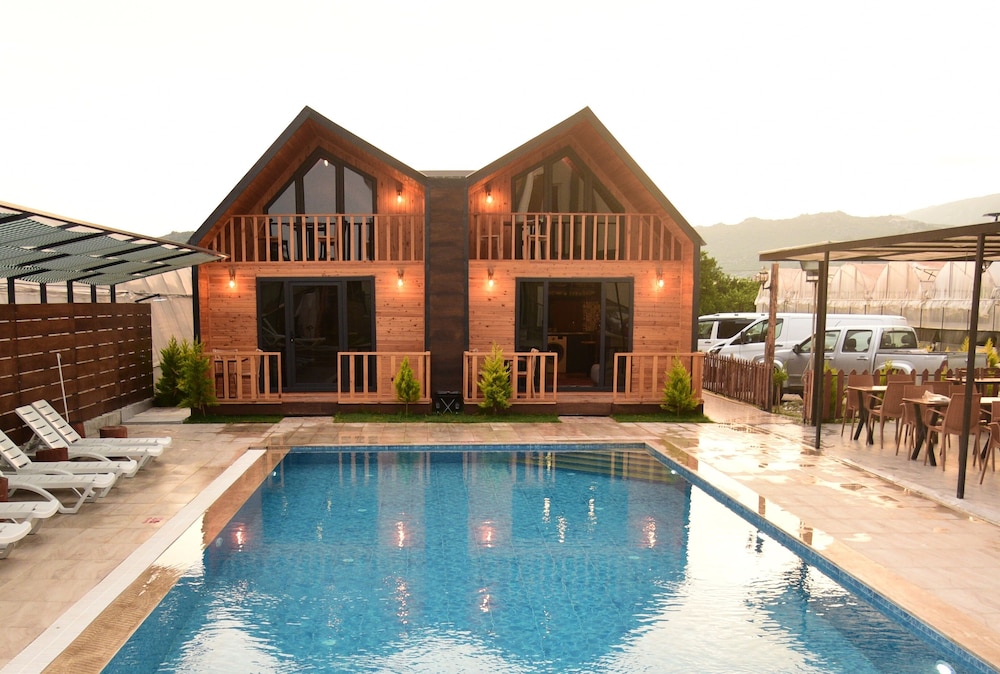 Irbec Apart & Bungalow 2/40