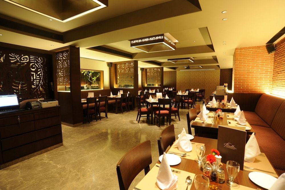 Hotel Express Residency Vadodara 30/46