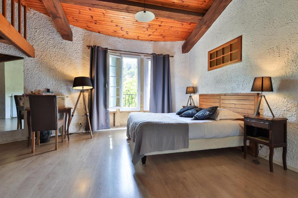HOTEL CASTEL MOUISSON 8/17