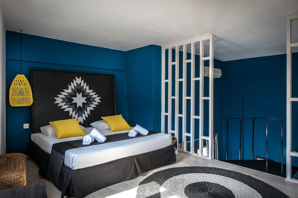 Indigo Suites Collection 12/50