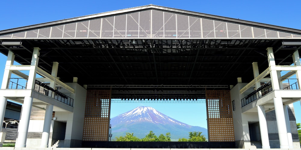 Resort Inn Fuyo Kawaguchiko Inter Store 2/57