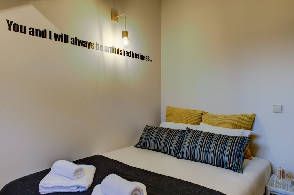Ribeira Cinema Apartments 10/33