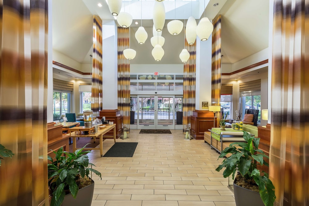 Hilton Garden Inn Fairfield 8/80