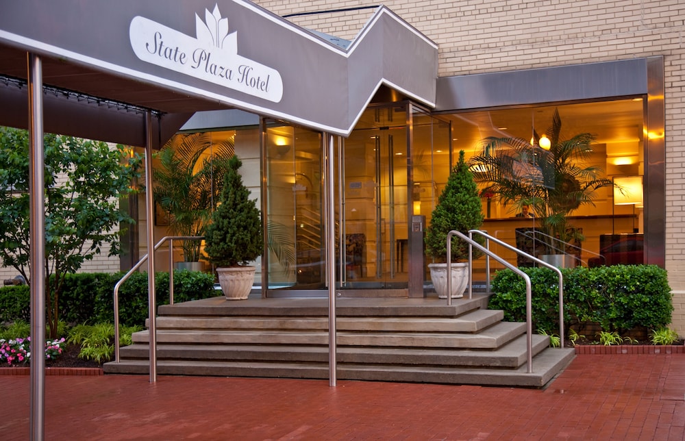 State Plaza Hotel 7/47