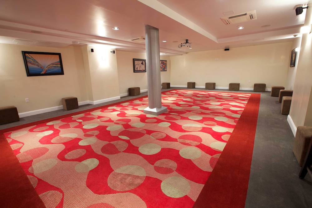 Nesva Hotel 27/37
